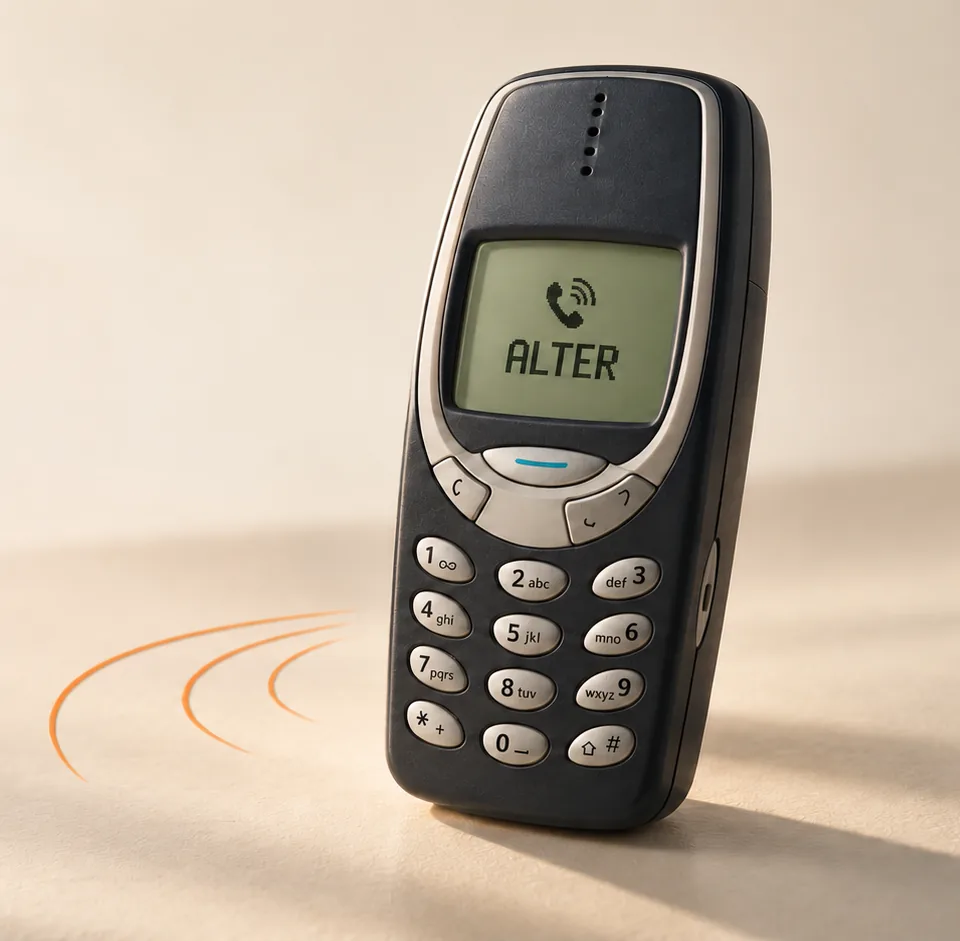 Le téléphone d'Alter, qui sonne. Un petit appel, et tout est réglé.